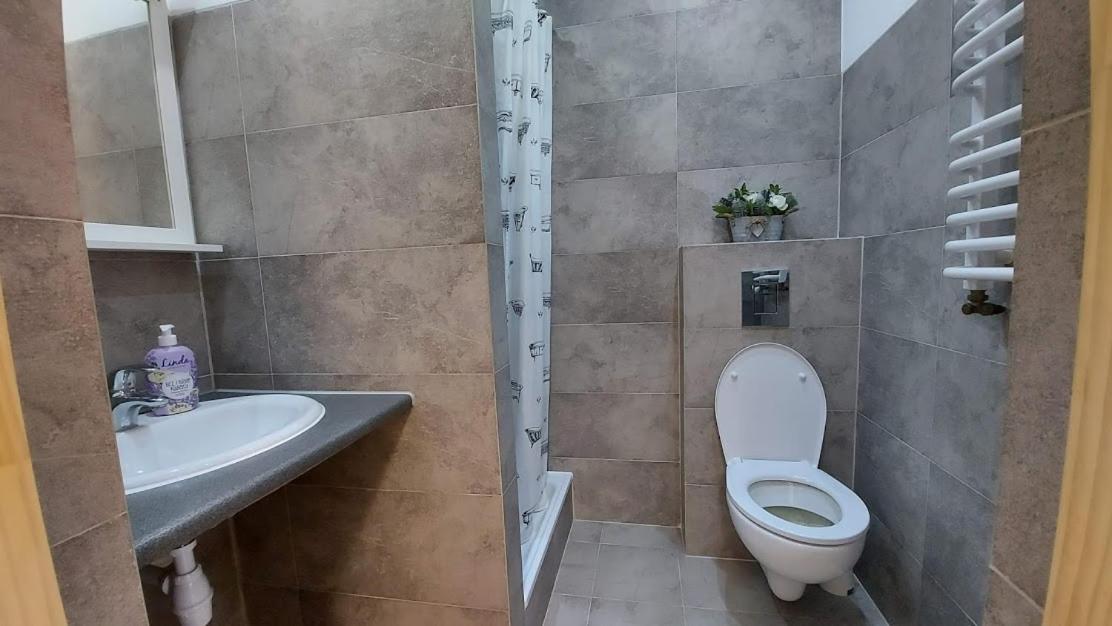 Homestay Milo,tu, Pokoje Goscinne *